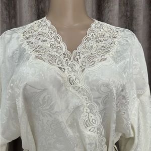 Vintage Victoria's Secret Robe Gold Label Off White Satin Tie Belt One Size